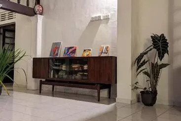 Bed and Breakfast Ceyio Traditional Villa