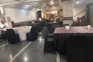 ホテル Vstar, Ahmednagar
