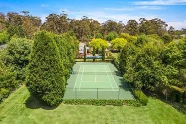 Hotel Avonlea, Bowral, Southern Highlands