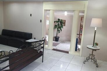 هتل Pousada Vila Rica