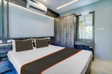 Hôtel Collection O Ayesha Homes