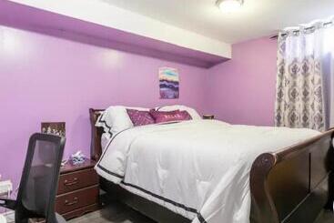 Пансион Bella S Palace 2 Bedrooms Lower Level Unit In Town Home With Separate Entrance