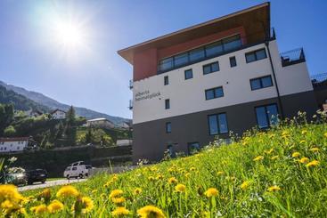 בית מלון כפרי Alberts Heimatglück