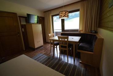 ホテル Aloisia Gästehaus &  Appartements