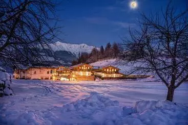 Hotel Chalet's Ladizium