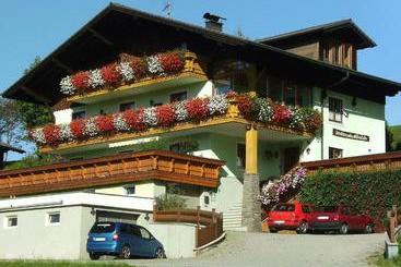 ホテル Privatzimmer Inge Klaushofer