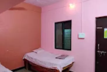 Hotel Lasane Guruji Bhakta Niwas Tuljapur