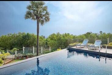 پانسیون Radisson Blue Heaven