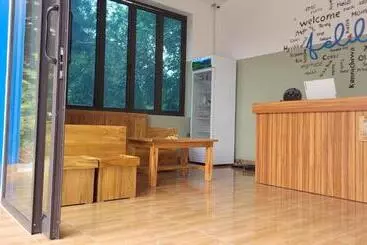 Felila Hostel & Tours