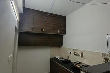 Apart Hotel Ippoh Inn Thoraipakkam Omr
