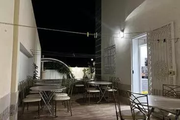 ペンション Villa Olympus   Monastir