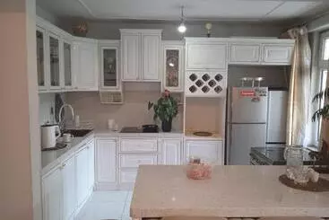 Retkeilymaja Bolod Guesthouse And Tours