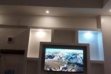 تختخواب و صبحانه Downtown Penthouse