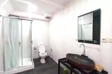 Dc Hotel & Hostel