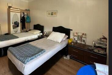 پانسیون Alkale