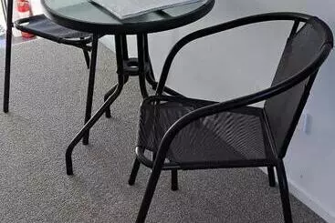Majatalo Guest Nest In Whitianga   2 Min Walk To Beach