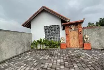 ペンション Lumbung Kubu Canggu