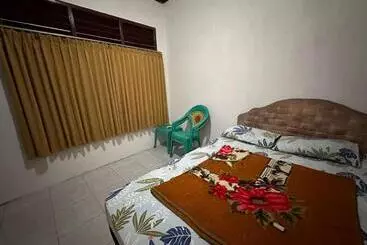 ホテル Oyo 93296 Kost Gowa