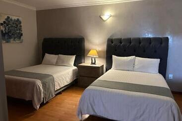 Otel Suites Virreynal