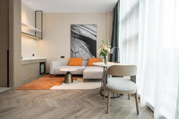 Atour S Hotel Chengdu Kuanzhai People S Park Station