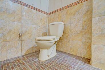 Hotel Oyo 93229 P3 Guest House