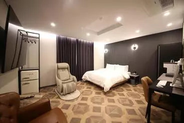 Hotel Stay Oneul