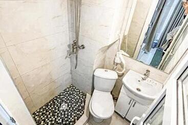 هتل آپارتمان Centralgreen Studio