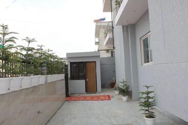 Hotel Collection O Shreya Residency