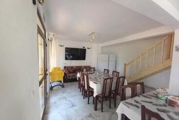 פנסיון Casa Marga