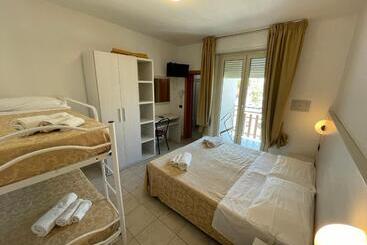 Dependance Hotel Marina