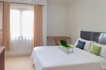 בית מלון כפרי Urbanview Syariah Wisma Annisa Palangkaraya By Reddoorz