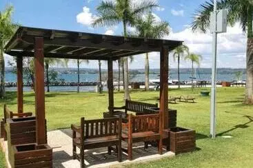هتل آپارتمان Life Resort Beira Lago
