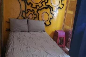 פנסיון Hostel Enea Homes