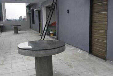 펜션 The Roof Top Home Stay