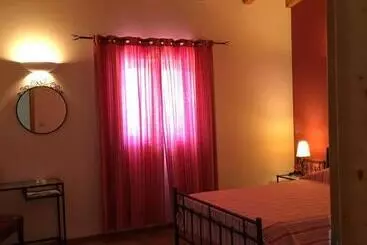 تختخواب و صبحانه Madrugada