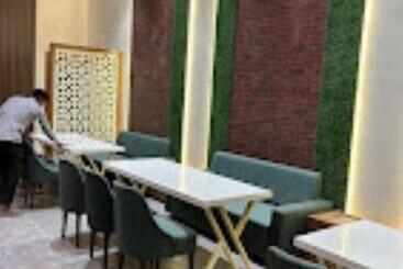 Grand Bhelsa Hotel & Resorts, Hasnabad