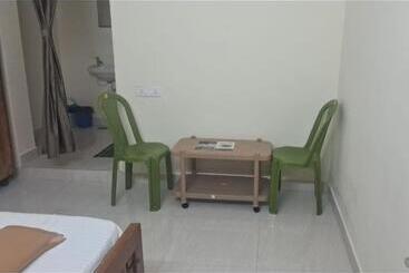 Hotel Kasturi Subramanians Ac