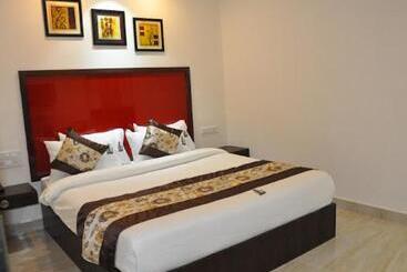 ホテル Swathi Urban Nest