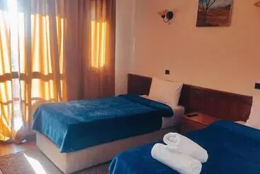 ホテル Amrouss Touristic Darmaroc