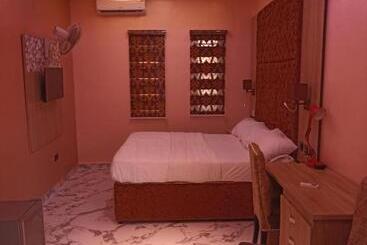 هتل Great God Guest House