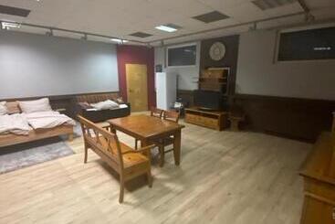 ペンション Nous Cafe & Restaurant