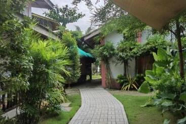 Resort Pamana Beach House