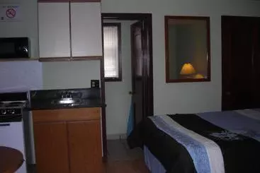 Deer Trail Motel