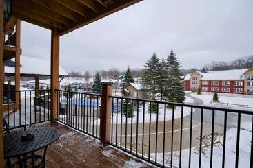 בית מלון כפרי Caberfae Peaks Ski & Golf Resort