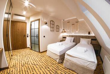 Dwór Bogucin Hotel&restauracja