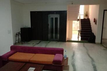 호텔 Royal Mansion   Medicity