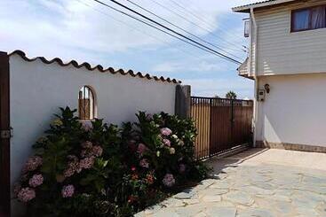 پانسیون Oceano Hostel