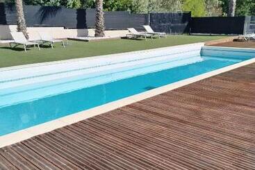 מלון דירות Suite Deluxe Vue Sur Golf