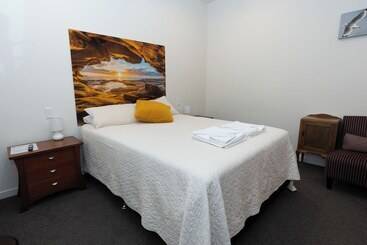 민박 Tui Lodge Oakura