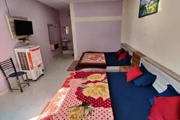 Hotel Samarth Home Stay